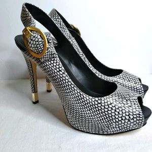 GUESS Snake skin patterned heels, Size 9